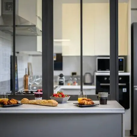 Le Winter Palace - - Parking Prive - Palace - Wifi Apartment Menton